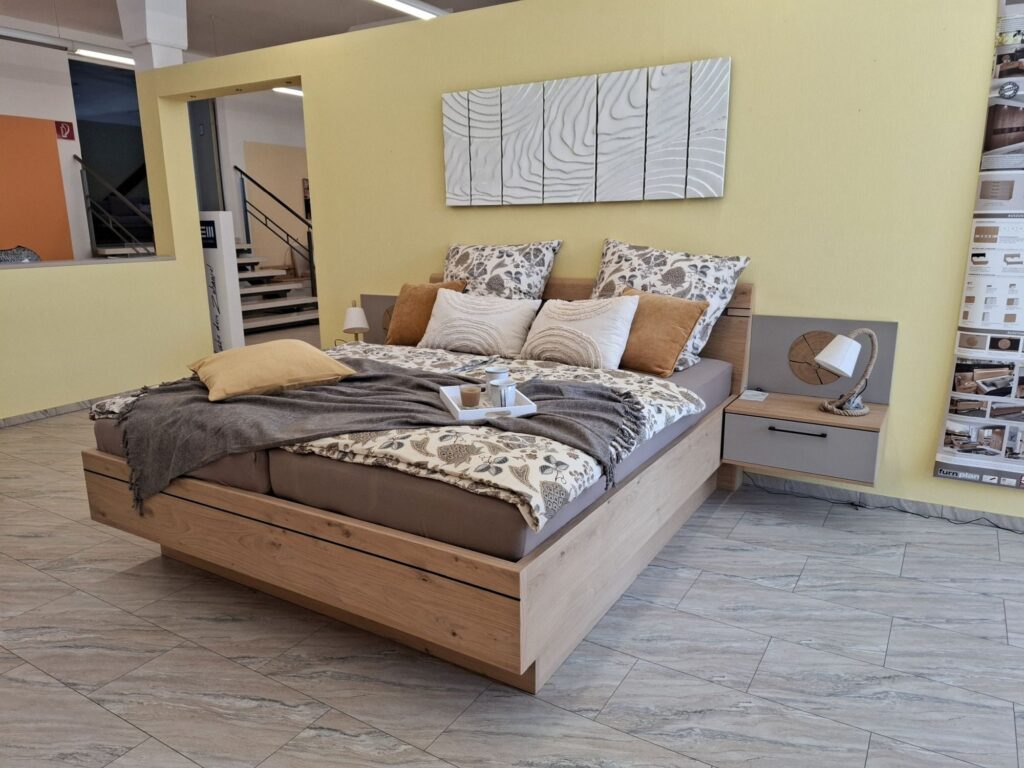 schlafzimmer cambridge-bettanlage-balkeneiche-milieu