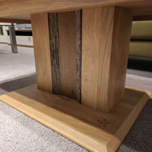 silva-couchtisch-fuss-waldkante-detail