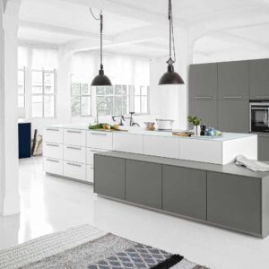 Nolte Moderne Küche mit Insel Arcticweiß softmatt